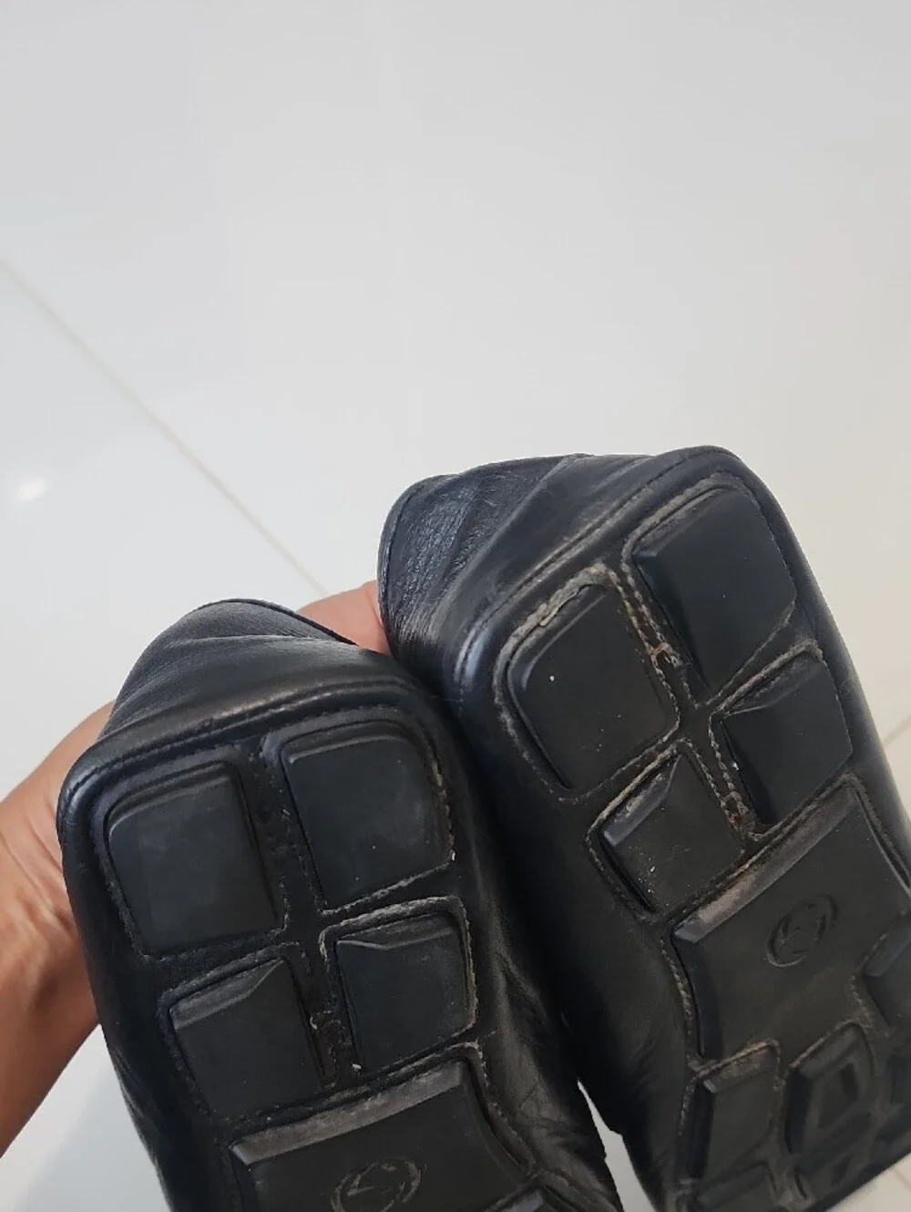 Gucci Black Leather Loafers with Green and Red Web & Gold Double G